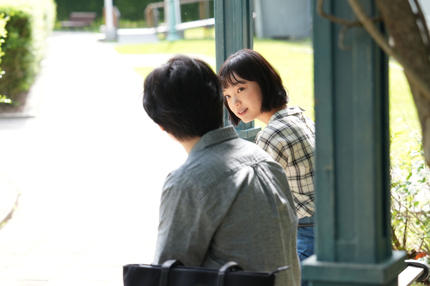 SixTONES京本大我主演映画『言えない秘密』より、古川琴音演じるヒロイン・雪乃の場面写真解禁