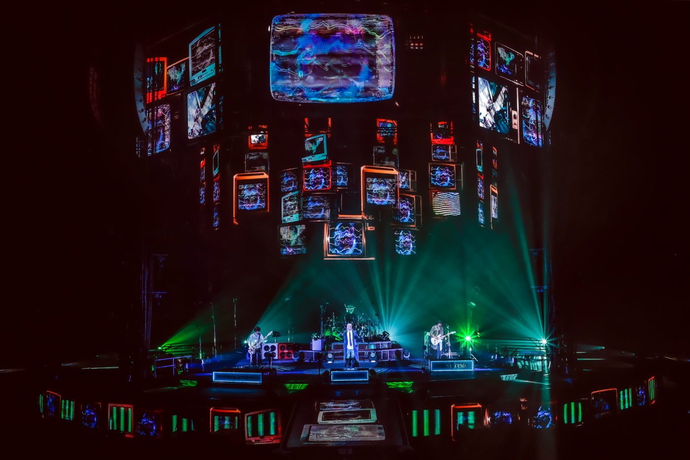 L’Arc～en～Cielアリーナツアー。「今がいちばんカッコいい」とhydeが語る理由をステージングから紐解く - 画像一覧（9/14）