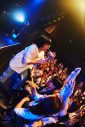 【ライブレポート】崎山蒼志『band tour 2024“春の滲み”』を完走！最後はハンドマイクを持ち、客席へ - 画像一覧（5/6）