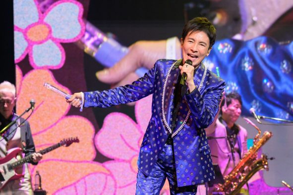 【ライブレポート】郷ひろみ、70歳のメモリアルイヤーを彩る全国ツアーがスタート！テーマは“復刻”と“進化”