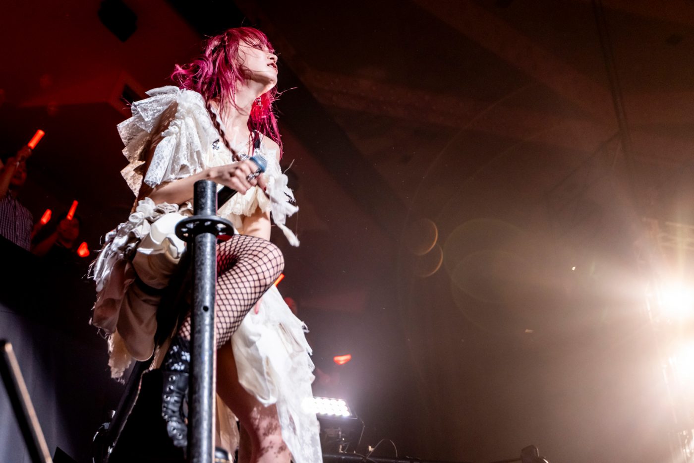 【ライブレポート】LiSA日本武道館公演『LiSA LiVE is Smile Always～RiP SERViCE～』2デイズ。大胆なアレンジの楽曲とシンガーとしての凄みに圧倒された、初日のステージを振り返る - 画像一覧（2/10）