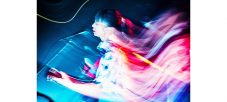竹内アンナ、“音楽と一体になって遊ぶ楽しさ”に満ち溢れたステージでファンを魅了 - 画像一覧（6/6）