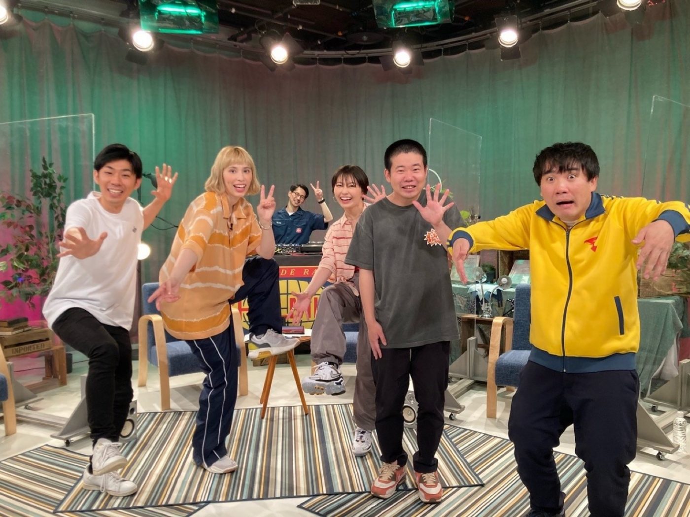 chelmico、トーク＆ライブ番組がアーカイブ配信中。次回放送も決定 - 画像一覧（1/4）