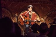 座席数わずか25席！ 森山直太朗、思い出の地・吉祥寺で20周年記念ツアー初日公演を弾き語りにて開催 - 画像一覧（1/5）