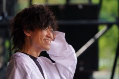 Tani Yuuki、新曲「夢喰」リリース日を『宗像フェス』にてサプライズ発表