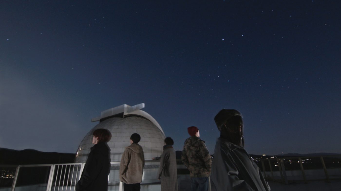 超特急・草川拓弥主演ドラマ『みなと商事コインランドリー』ED曲が、謎多きロックバンド“帰りの会”に決定 - 画像一覧（2/3）