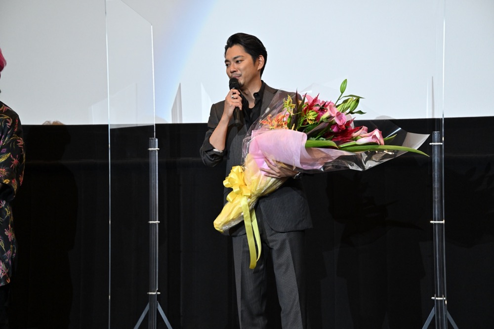 今井翼 感涙！ 映画『TELL ME ～hideと見た景色～』完成披露上映会開催。YOSHIKIからのコメントも - 画像一覧（4/11）