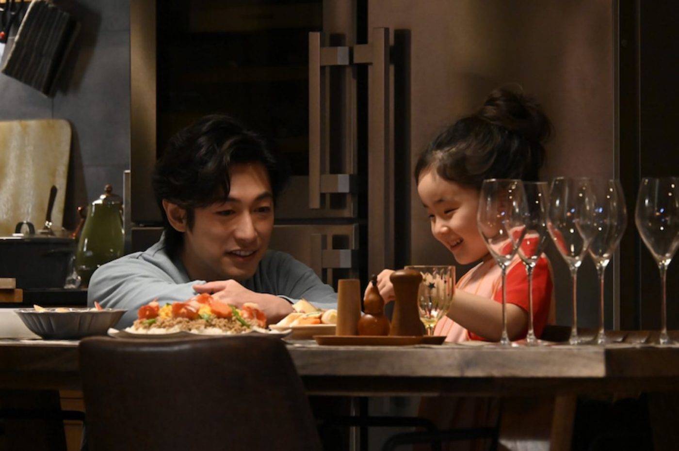 ドラマ『パンドラの果実』最終話迎え感謝＆ディーン・フジオカと愛娘”星来”のバースデーカット多数公開