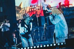 SKY-HI、代々木第一体育館公演より新曲「Dream Out Loud feat. ØZI」のライブ映像公開