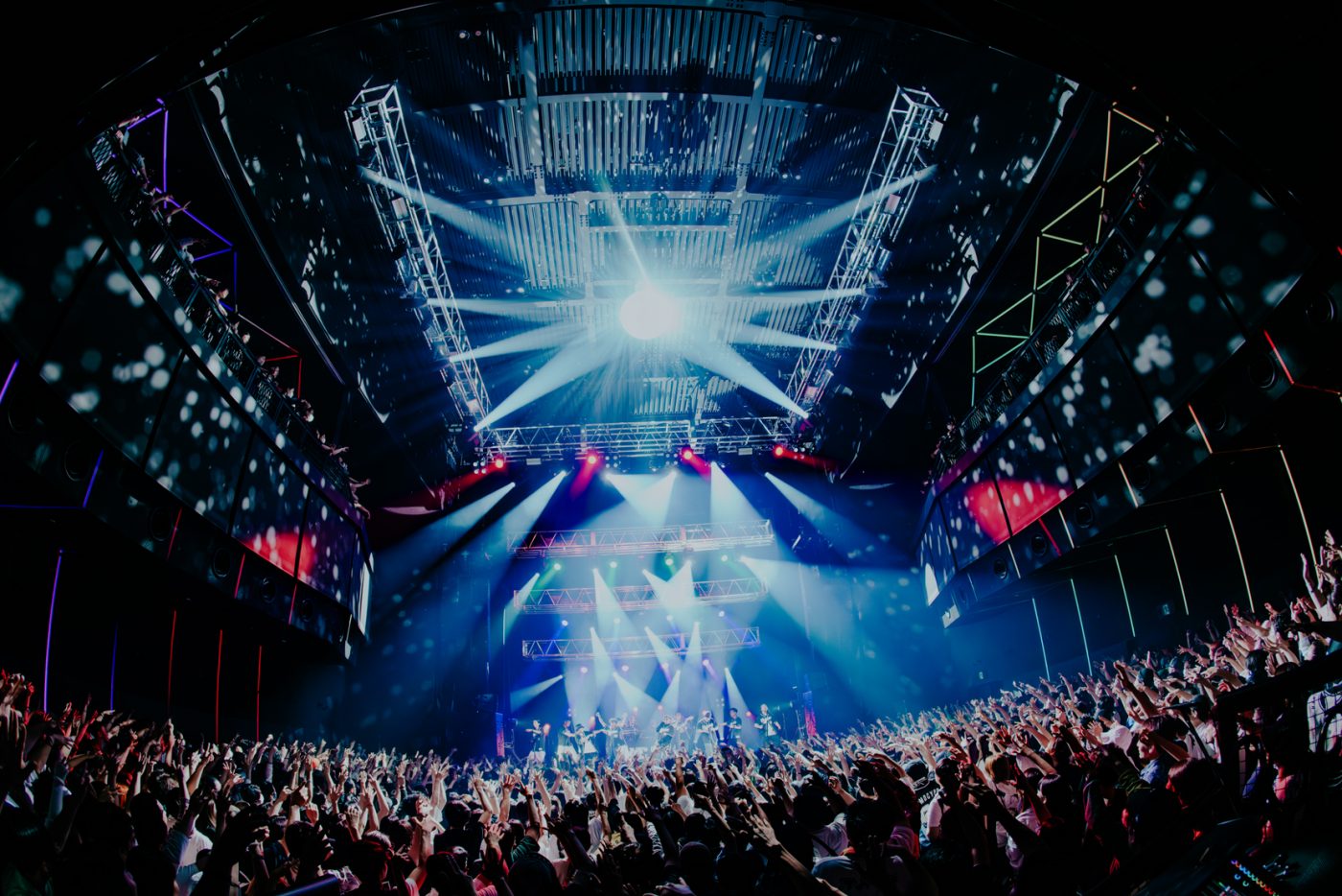 梅田サイファー、ツアー最終公演レポート。13人組ヒップホップクルーが放つバラエティと密度に感じる未来 - 画像一覧（5/14）