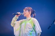 【レポート】wacci、全国ツアーファイナル公演にasmiがサプライズ登場！コラボ曲「リバイバル feat. asmi」をライブ初披露 - 画像一覧（4/6）