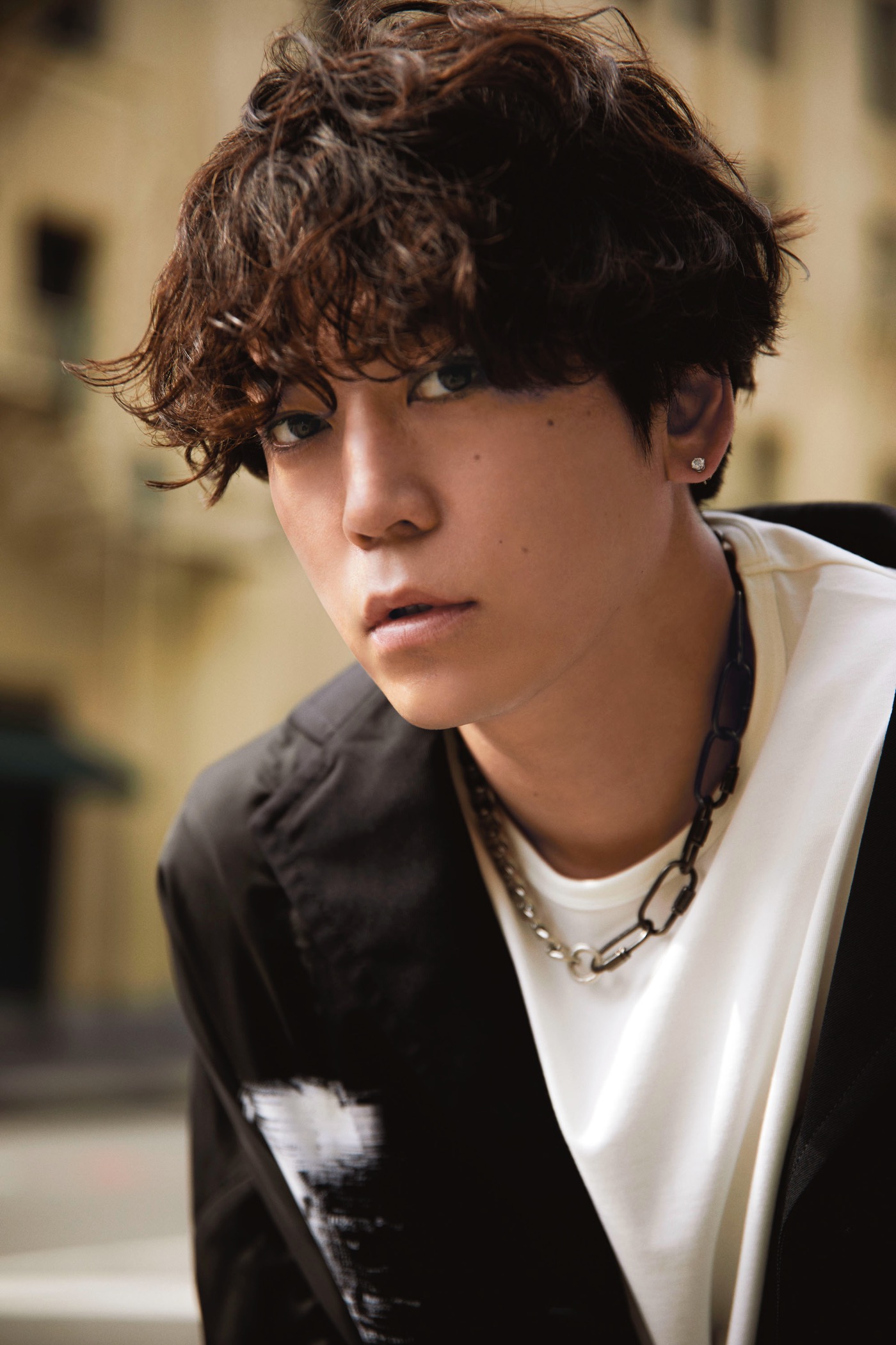 ⻲梨和也、布袋寅泰とコラボした2ndソロシングル「Cross」リリース決定