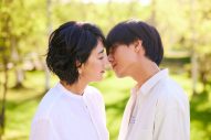 透（永瀬廉）と詩史（板谷由夏）が軽井沢の湖畔でキス！ドラマ『東京タワー』第7話が放送 - 画像一覧（1/3）