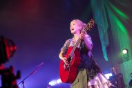 【ライブレポート】miwa『7th』ツアー初日公演に、フジテレビアナウンサー佐久間みなみがサプライズ登場 - 画像一覧（4/12）