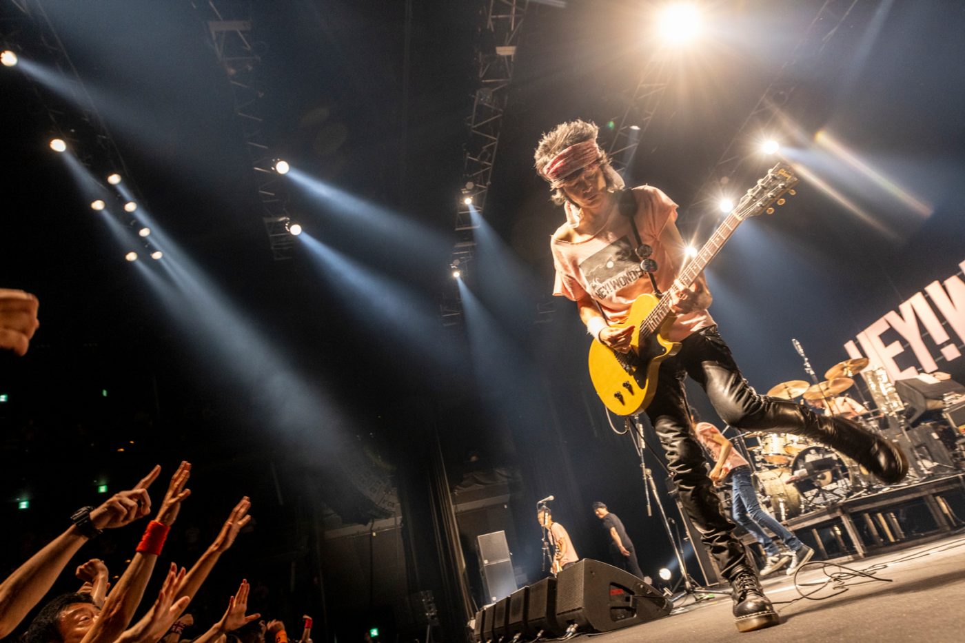 【ライブレポート】ザ・クロマニヨンズのツアーファイナル。“かけがえのない時間”が作る、例えようのない高揚感と充実感 - 画像一覧（1/6）