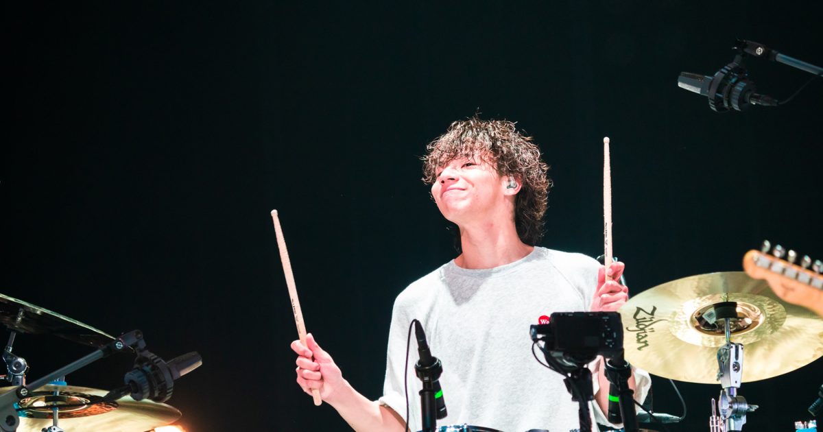 ライブレポート】ねぐせ。初の日本武道館単独公演。4人の音楽が放つ