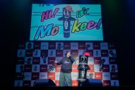【レポート】岡崎体育、ハイマッキーの新キャラクター“Hi! Mckee”とサイン色紙速書き対決！オリジナルテーマソング「Hi! Mckee」も披露 - 画像一覧（13/15）