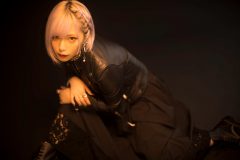 ReoNa「Believer」英語バージョンの配信決定！「Believer」のライブ映像もプレミア公開