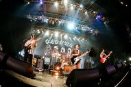 【SMA50th】Base Ball Bearと橋本絵莉子のライブ･イベント『なかなか(いい感じの)男女』。ふた組ならではの信頼感と空気感に溢れたステージを振り返る - 画像一覧（1/24）