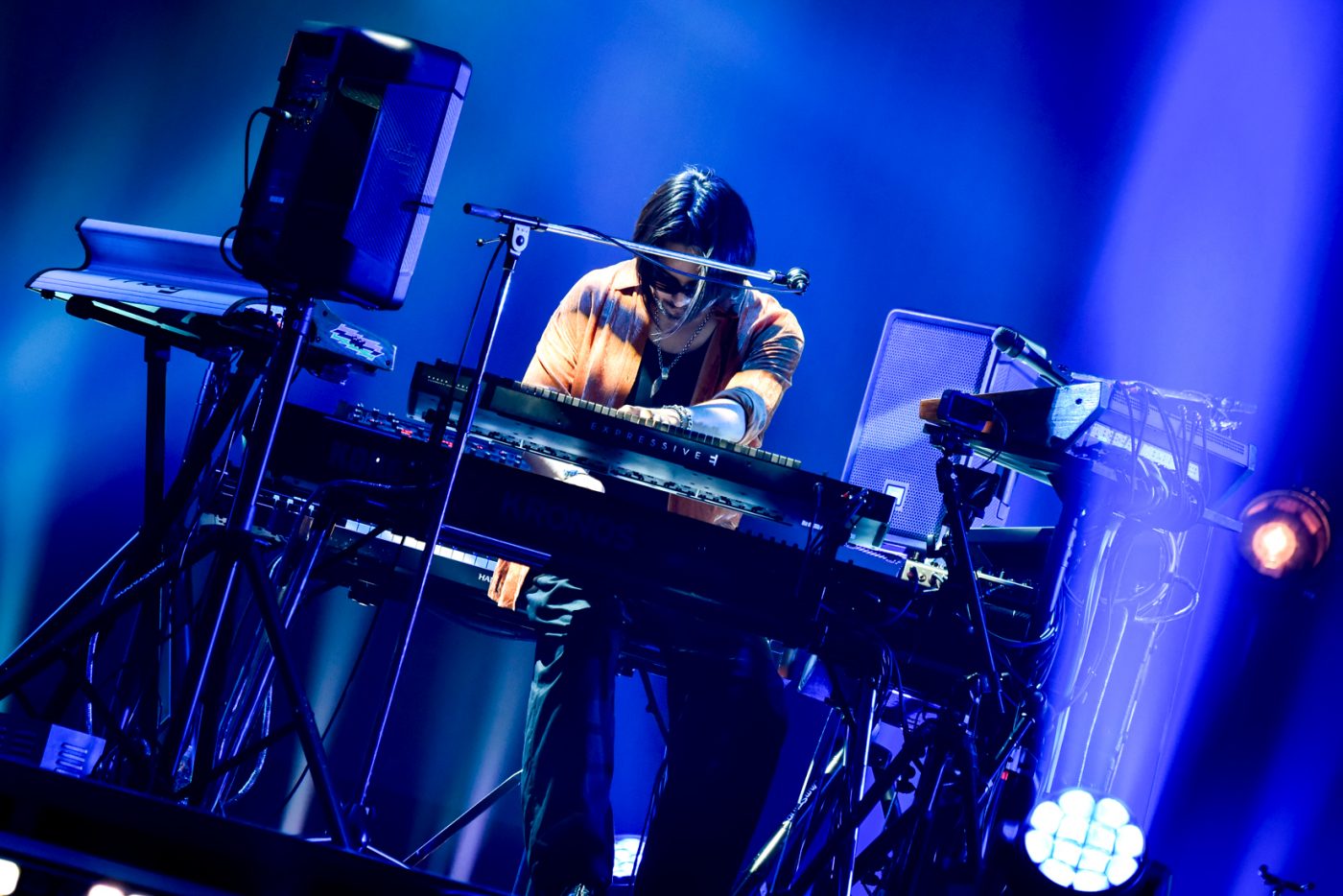 【ライブレポート】Suchmosカムバック。快楽的なグルーヴが渦巻いた5年10ヵ月ぶりのワンマンライブ『Suchmos The Blow Your Mind 2025』2デイズ初日を振り返る - 画像一覧（6/11）