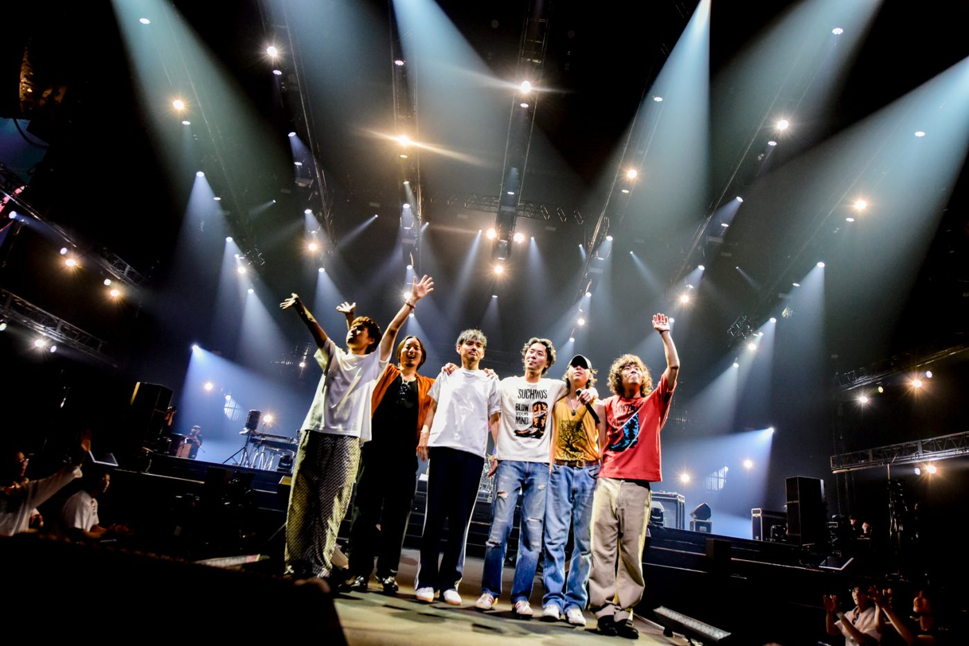 【ライブレポート】Suchmosカムバック。快楽的なグルーヴが渦巻いた5年10ヵ月ぶりのワンマンライブ『Suchmos The Blow Your Mind 2025』2デイズ初日を振り返る - 画像一覧（11/11）