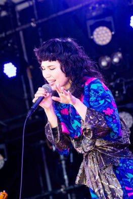 【ライブレポート】Superfly、10年ぶりの大阪でのフリーライブで2.3万人を魅了！「音楽の力はすごい！音楽が好き！」