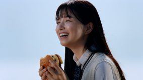 乃木坂46五百城茉央ら新世代の笑顔が咲き誇る！ビッグマック×コカ･コーラのコラボCM公開