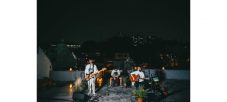FOMARE、7月7日七夕の夜に野外配信ライブで話題曲「長い髪」を披露 - 画像一覧（7/8）