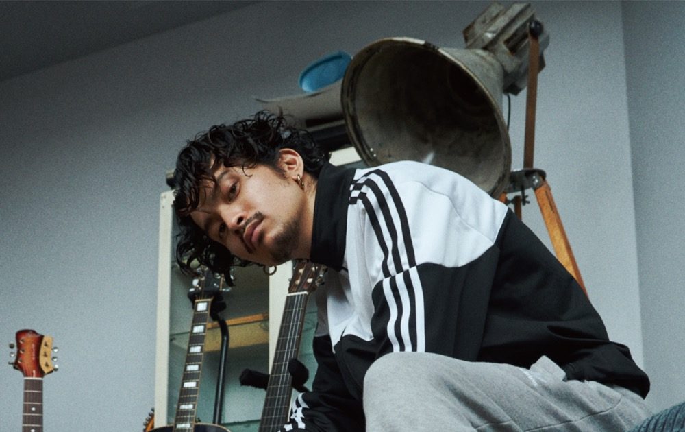 常田大希（King Gnu/millennium parade）、アディダス新モデル着用