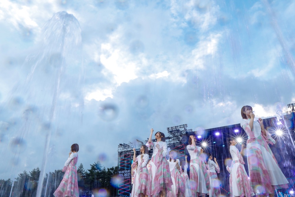 『W-KEYAKI FES.2021』、最終日は櫻坂46と日向坂46による圧巻の合同ライブでファンを魅了 - 画像一覧（27/33）