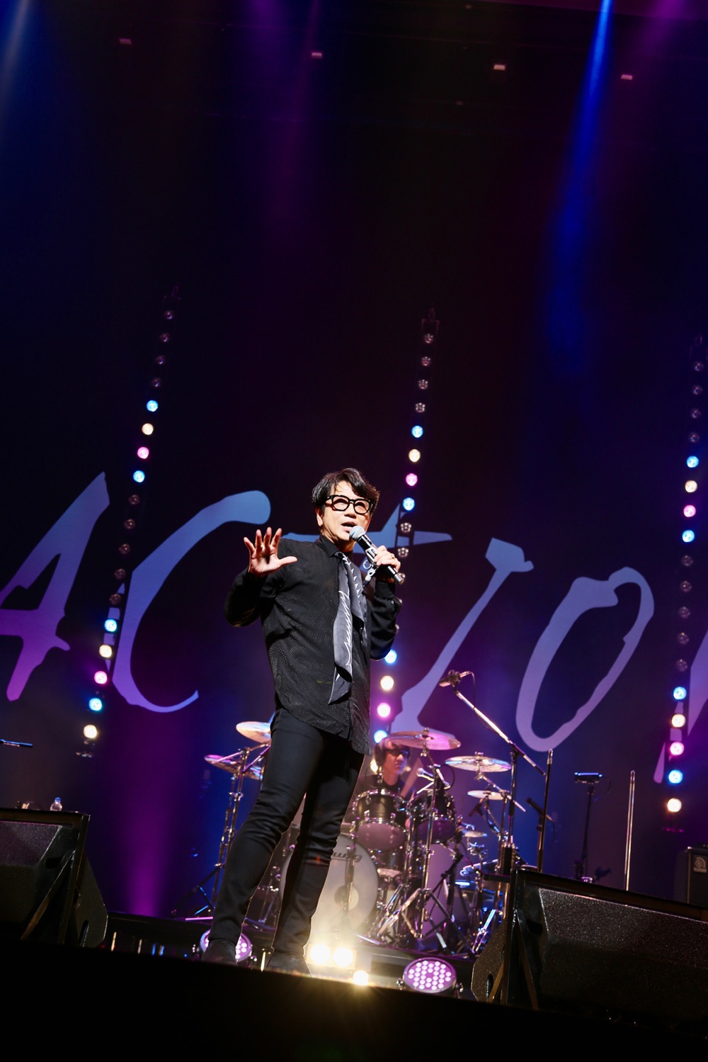 藤井フミヤ、全国ツアー完走！ チェッカーズ曲も一挙解禁！ 最終日・横浜公演レポート - 画像一覧（10/10）