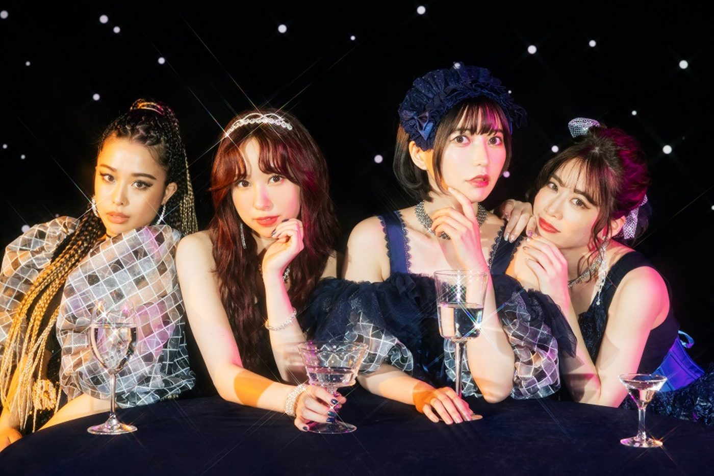 フィロソフィーのダンス、ニューシングル「ダブル・スタンダード」のジャケット写真公開