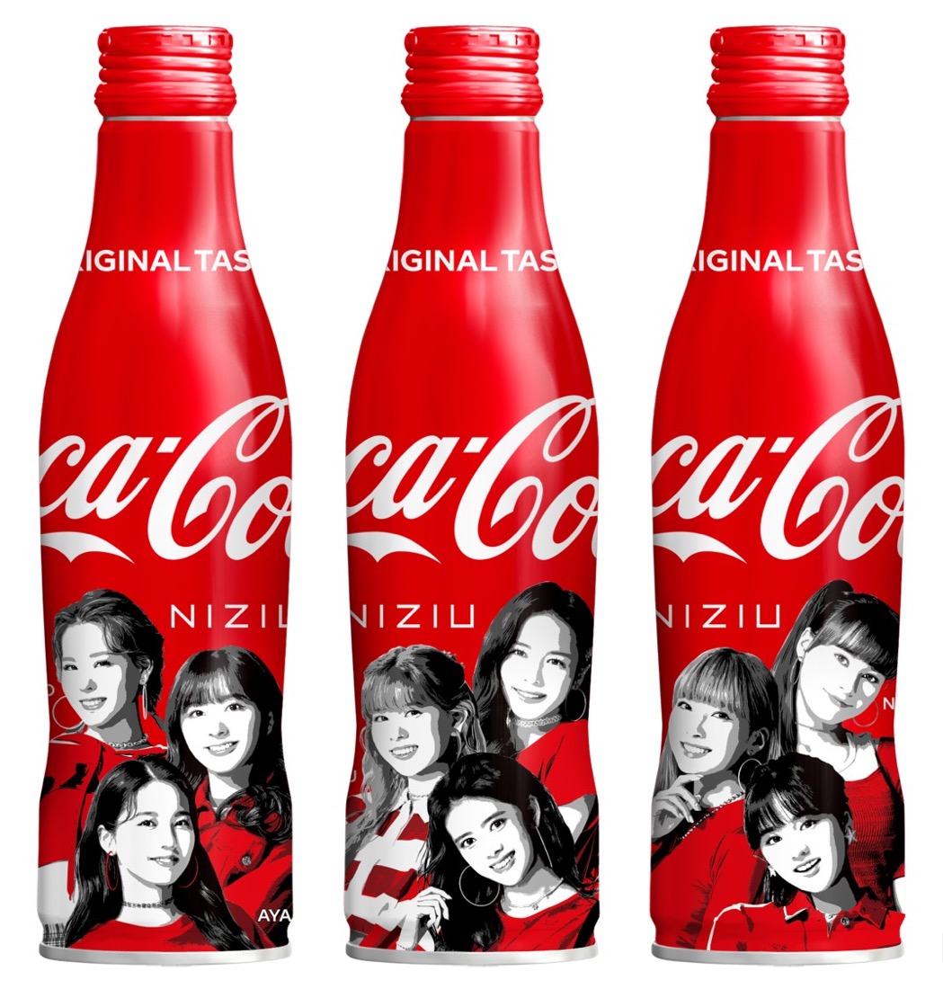 NiziUとコラボした“コカ･コーラ”スリムボトルが発売決定