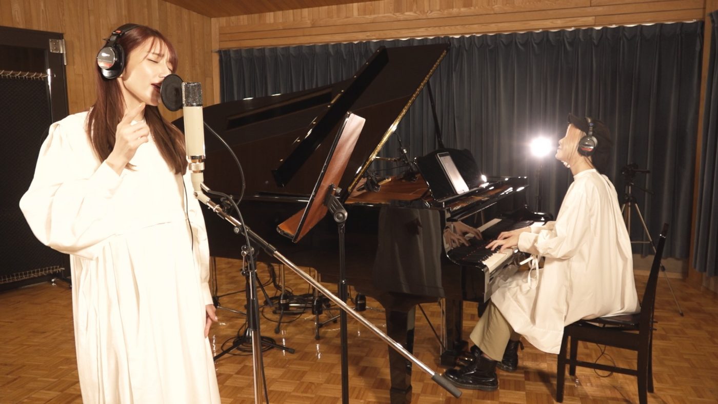 後藤真希×ハラミちゃんが初コラボ！ モンハン挿入歌「カムラ祓え歌」を熱唱