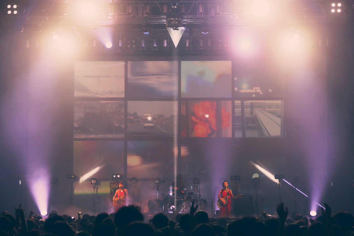 羊文学、『TOUR 2022“OOPARTS”』ファイナル。完遂とともに大きな岐路を迎えていることも感じさせるバンドの成長 - 画像一覧（7/16）