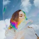 安田レイ、ニューシングル「風の中」のジャケットアートワーク＆収録内容公開 - 画像一覧（1/5）