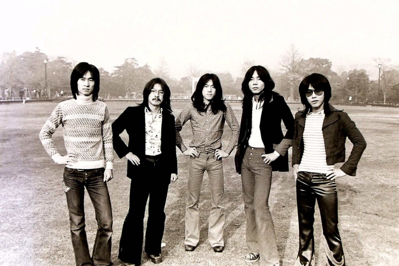 チューリップのデビュー作『魔法の黄色い靴』をアナログ盤で鑑賞するリスニングパーティーの開催が決定