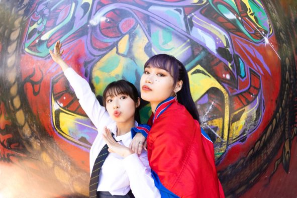 「ディスらないラップ」で話題のKTを擁する女子2人組“ルイとKT”が、初のデジタルシングルをリリース