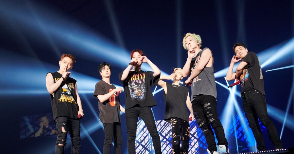 iKON、約2年半ぶりのジャパンツアーファイナルで感動の涙