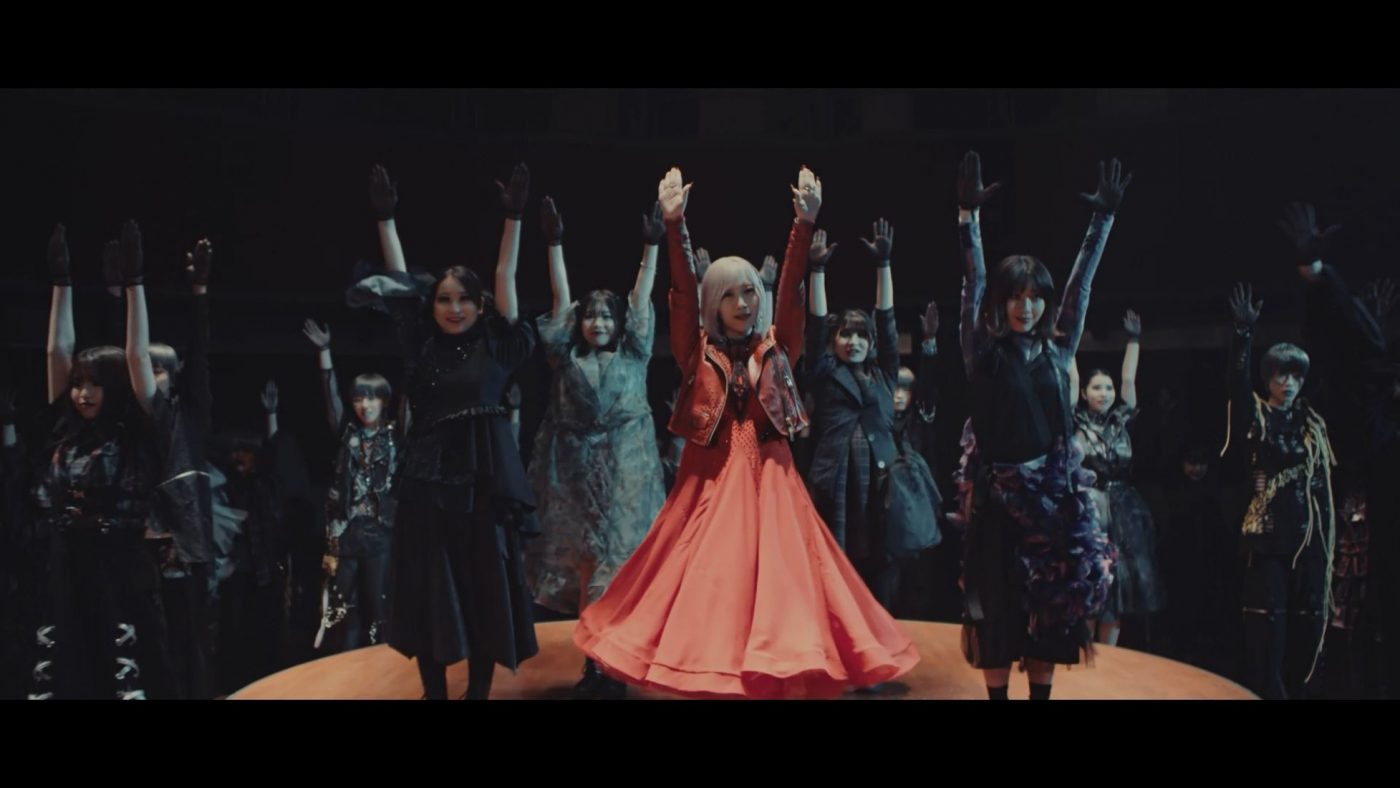 ReoNa、かつてないほど“ダンス”を全面に押し出した意欲作「シャル・ウィ・ダンス？」MV公開 - 画像一覧（2/8）