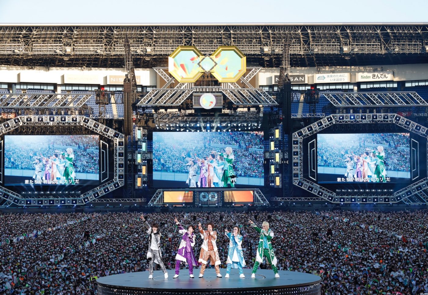 関ジャニ∞、スタジアムLIVE『18祭』を7万2000人と共に開幕 - 画像一覧（1/1）