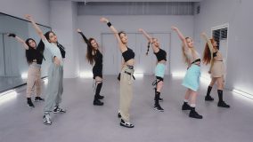 XG、各チャート上昇中の2ndシングル「MASCARA」のダンス・プラクティス映像を公開