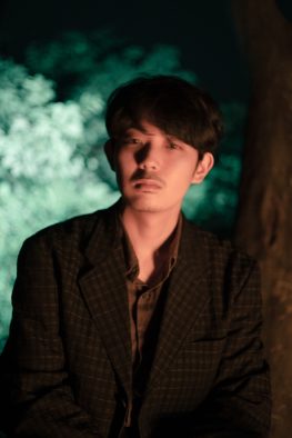 折坂悠太、全国8都市のライブハウスで『折坂悠太ツアー2022「オープン・バーン」』を開催