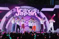 【レポート】Travis Japan、「世界とるためにがんばる」。新曲イベントでファン約1,000人に投げキッス - 画像一覧（2/4）