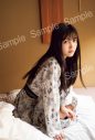 乃木坂46久保史緒里、お宿でのんびり。1st写真集『交差点』封入ポストカード第4弾解禁 - 画像一覧（4/4）