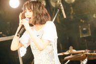 のん、『PURSUE TOUR  -最強なんだ!!! -』のライブ写真をブログで多数公開！「大阪　梅田クラブクアトロ 楽しかった！また、会おう！」 - 画像一覧（4/12）