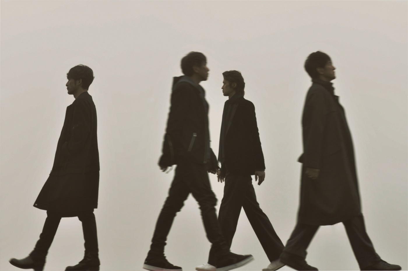 Mr.Children、ニューアルバム『miss you』のリリースが決定！ 桜井和寿が新曲を弾き語るティザー映像も公開