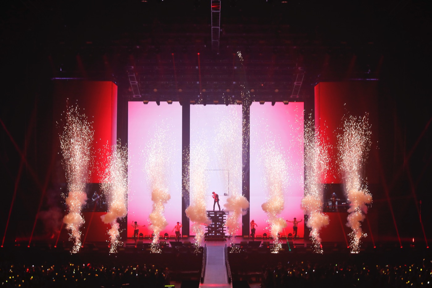 【ライブレポート】2PMイ・ジュノ5年ぶりのアリーナツアーが開幕！ 初日の横浜公演のレポートが到着 - 画像一覧（8/9）
