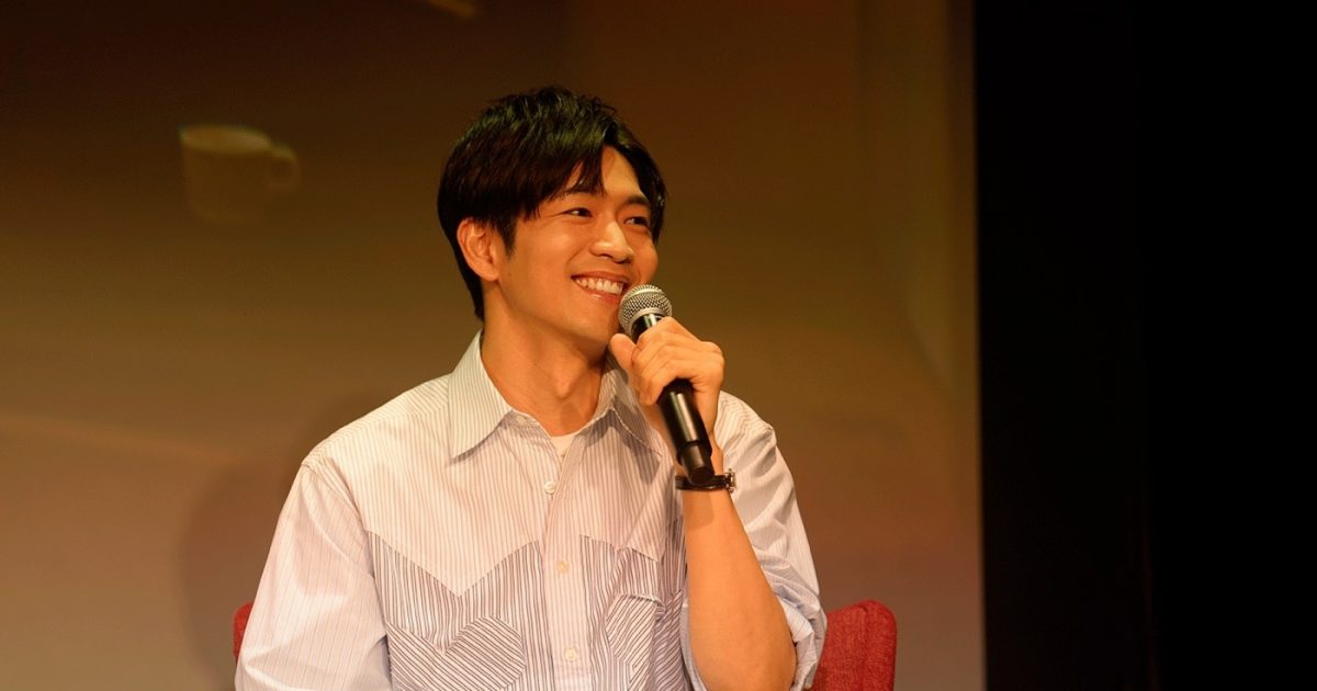 松下洸平、ラジオの公開収録で至近距離のリスナーを前に困惑（笑