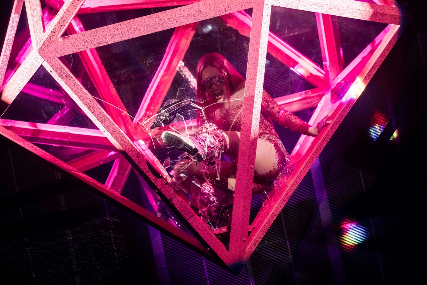 【独占写真あり】ライブレポート:ちゃんみな全国ツアー『AREA OF DIAMOND 3』。進化し続ける演出、圧巻のセミファイナルステージを振り返る - 画像一覧（3/6）